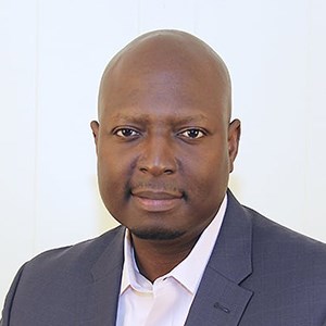 Emmanuel Osuyah Headshot.jpg