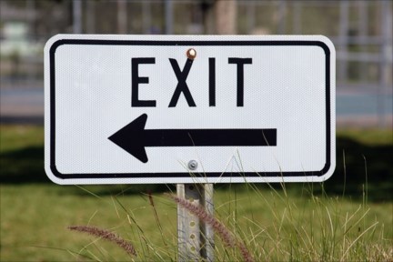 exit-sign-1744730_640.jpg