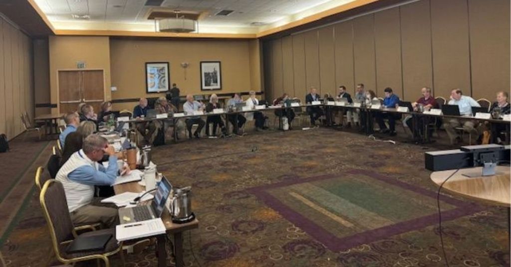 Wide shot view of the Mid-America Insurance Conference 2025