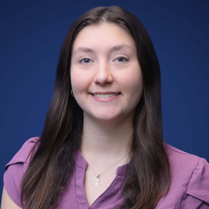 Headshot of Victoria Parsons.